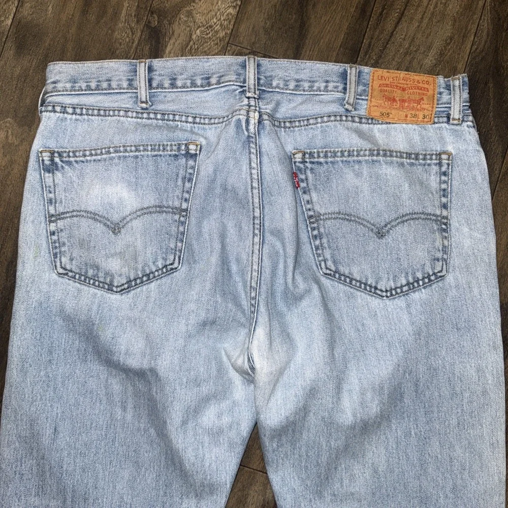 Levi's 505 Distressed Straight Leg‎ Light Wash Denim Jeans Men's Size 38x30